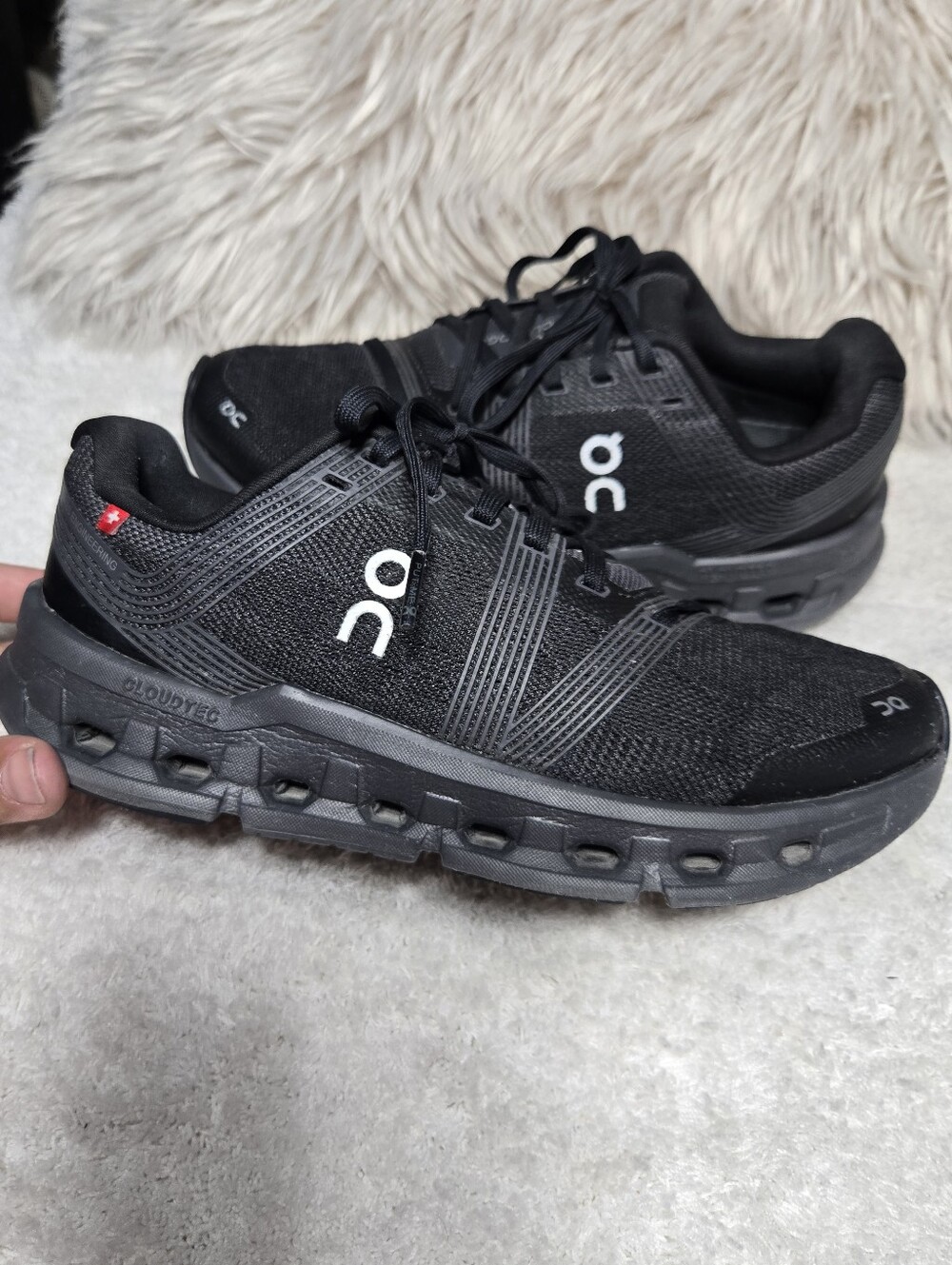 On Cloudgo Women's running shoes in the Black/Eclipse colorway Size 7